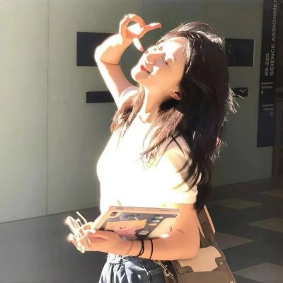 女孩罗塞玛莉